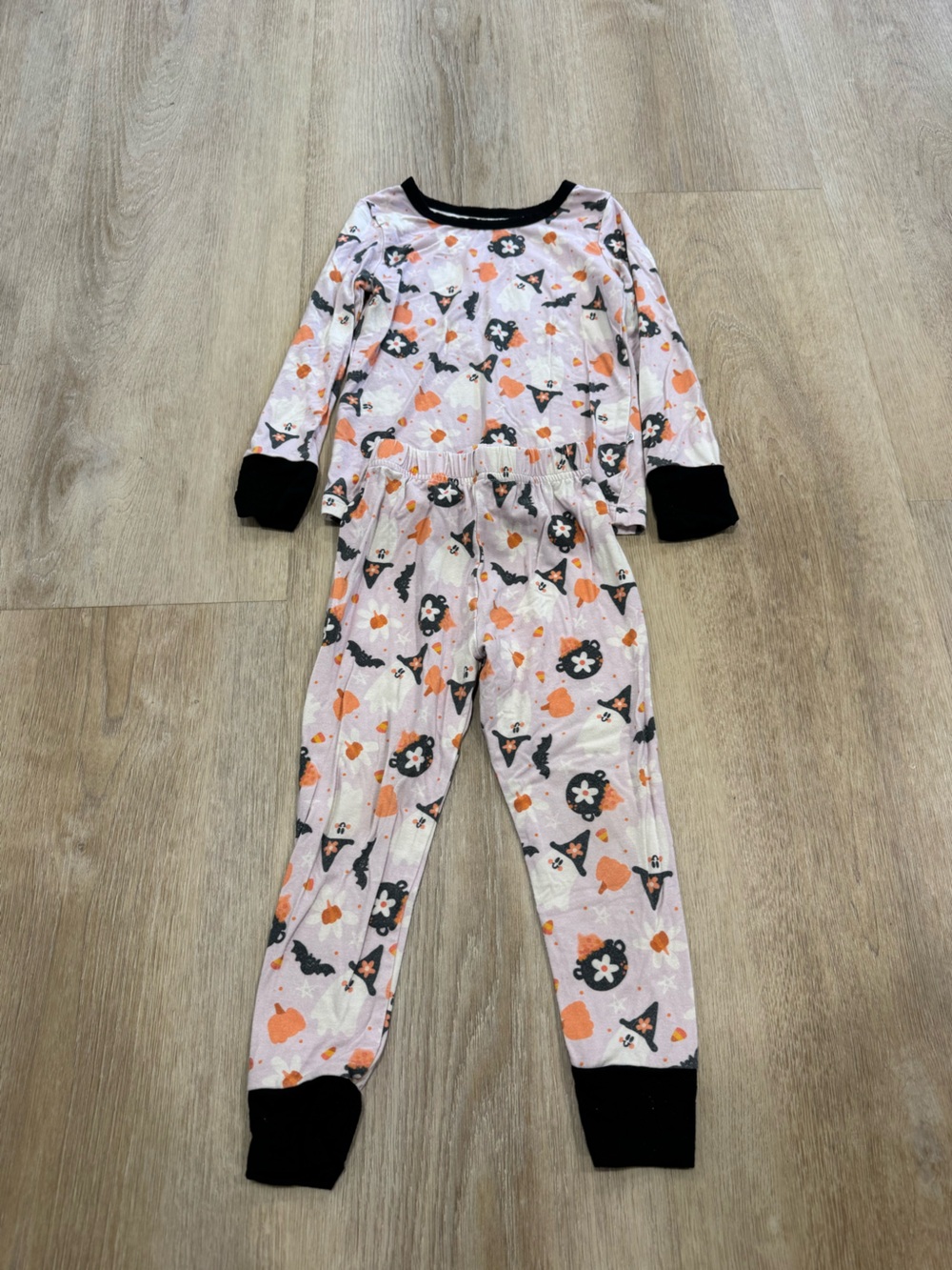 Caden Lane Bamboo Lilac Halloween Print Sleepwear